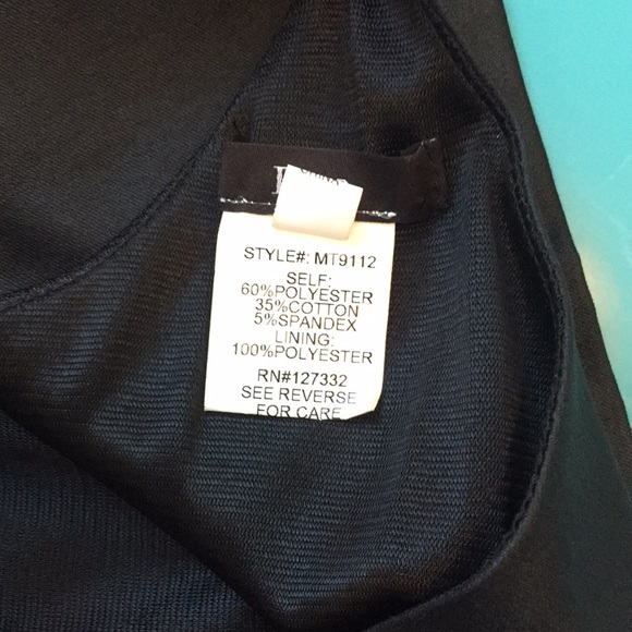 Black crop top - Picture 6 of 6